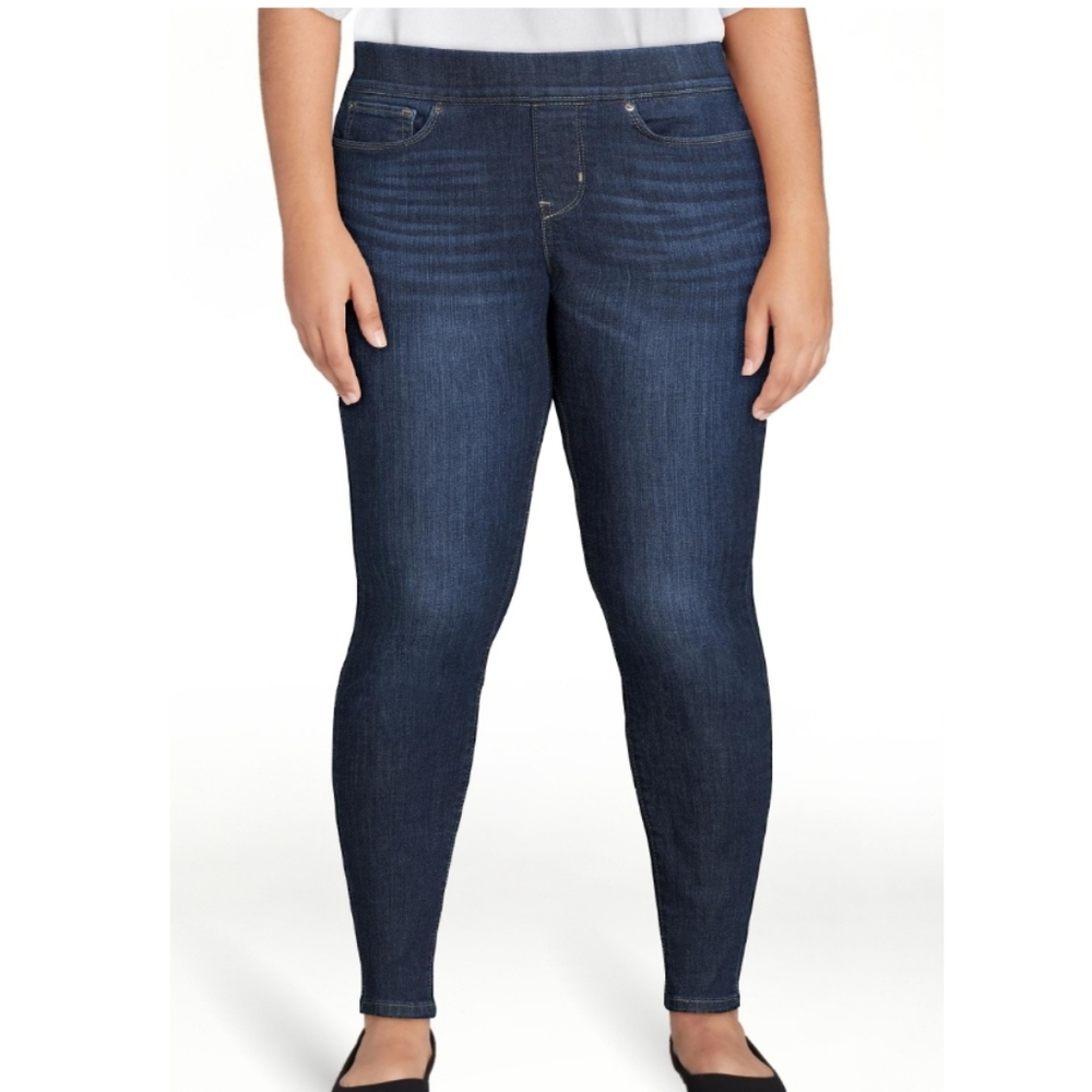 Signature by Levi Strauss Shaping Pull-On Super Skinny Jeans